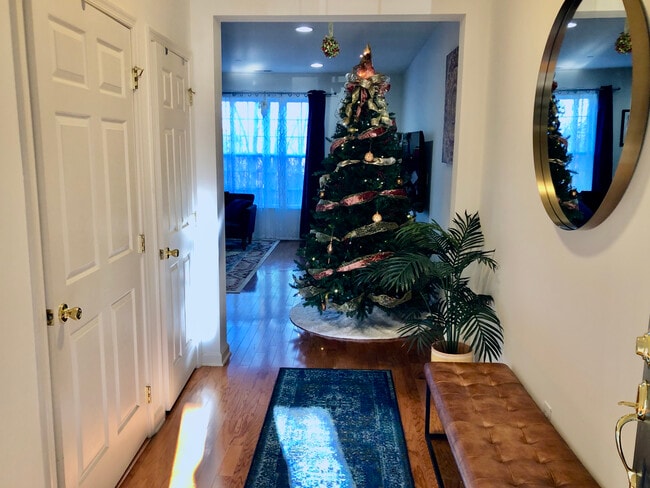 45 Swing Bridge Ln, Unit Condo in South Bound Brook, NJ - Building Photo - Building Photo