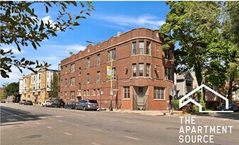 2842 W Augusta Blvd in Chicago, IL - Building Photo