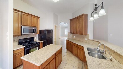 1482 Rainbow Parke Dr in Round Rock, TX - Building Photo - Building Photo