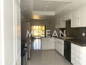 2950 Escoba Dr in Palm Springs, CA - Foto de edificio - Building Photo