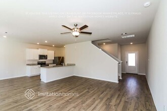 8206 Sunberry Shadow Dr in Houston, TX - Building Photo - Building Photo