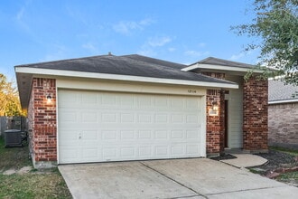 12114 English Brook Cir in Humble, TX - Building Photo - Building Photo