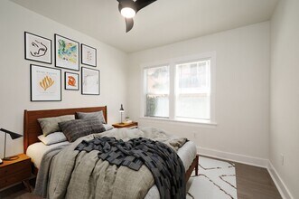 210 Loma Ave in Long Beach, CA - Foto de edificio - Building Photo