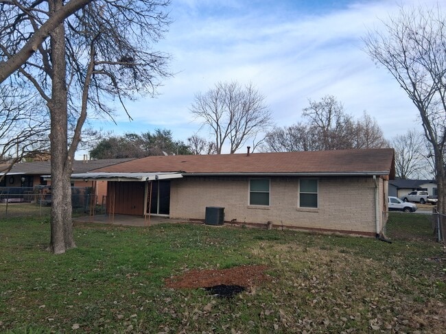 3611 Palm Dr in Mesquite, TX - Building Photo - Building Photo