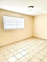 202 SE 3rd Pl, Unit 2 in Dania Beach, FL - Building Photo - Building Photo
