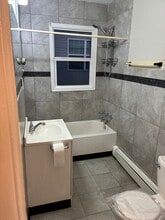 722 Woodlawn Ave in Collingdale, PA - Building Photo - Building Photo