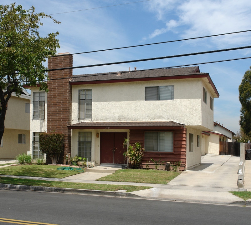 4921-4923 Pearce St in Huntington Beach, CA - Foto de edificio