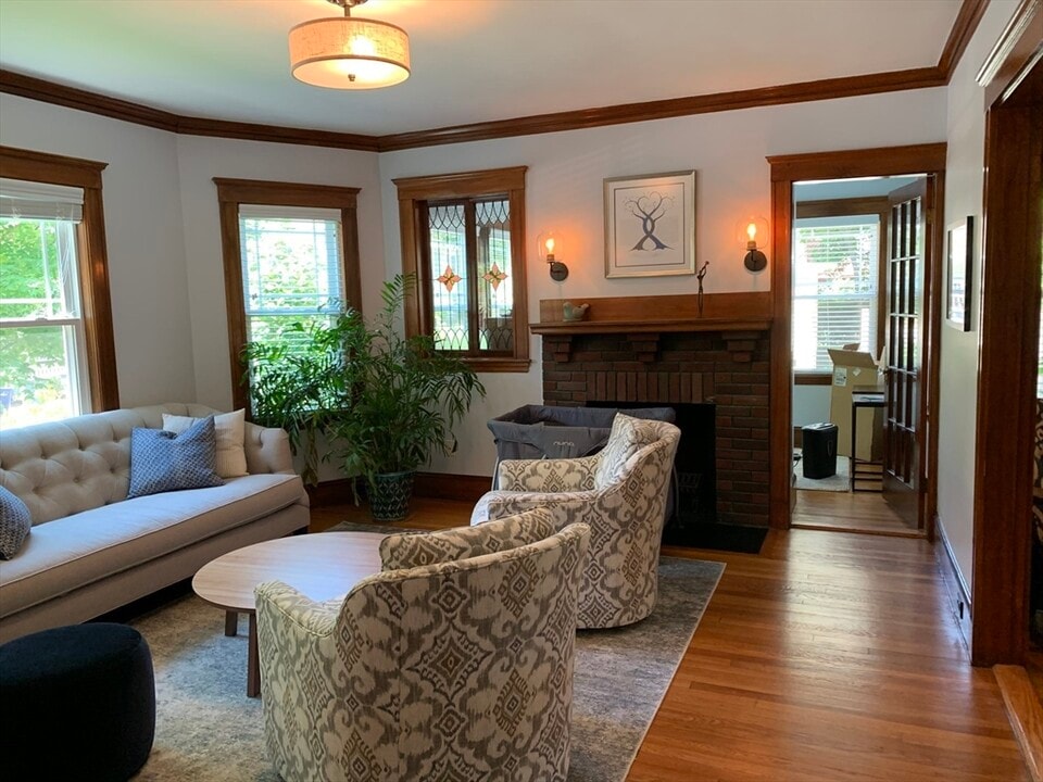 91 Dunster Rd, Unit 1 in Boston, MA - Building Photo