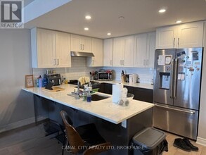 10 Albert St E in Thorold, ON - Building Photo - Building Photo