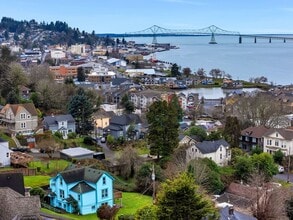 3088 Harrison Ave in Astoria, OR - Building Photo - Building Photo