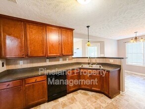 1904 Yellowbrick Rd in Fayetteville, NC - Building Photo - Building Photo