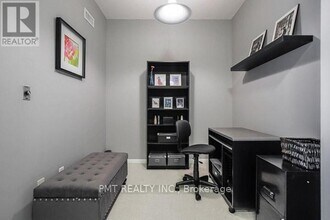 219-2219 Fort York Blvd in Toronto, ON - Building Photo - Building Photo