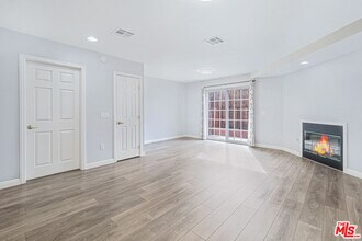 2816 London St in Los Angeles, CA - Building Photo - Building Photo