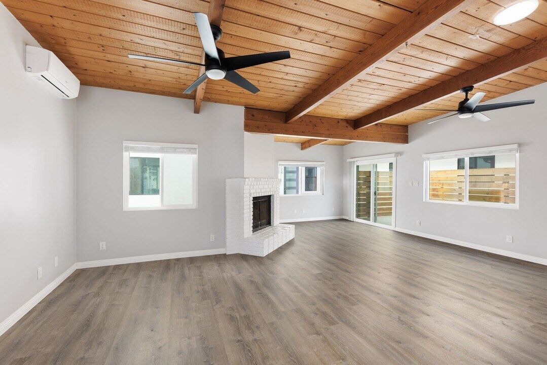 7130 E Hyatt St in San Diego, CA - Building Photo