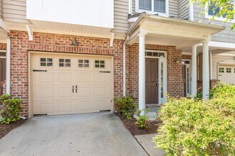 247 Murray Glen Dr in Cary, NC - Building Photo - Building Photo