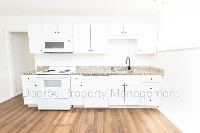 2011 Milne St, Unit Unit B in Chattanooga, TN - Foto de edificio - Building Photo