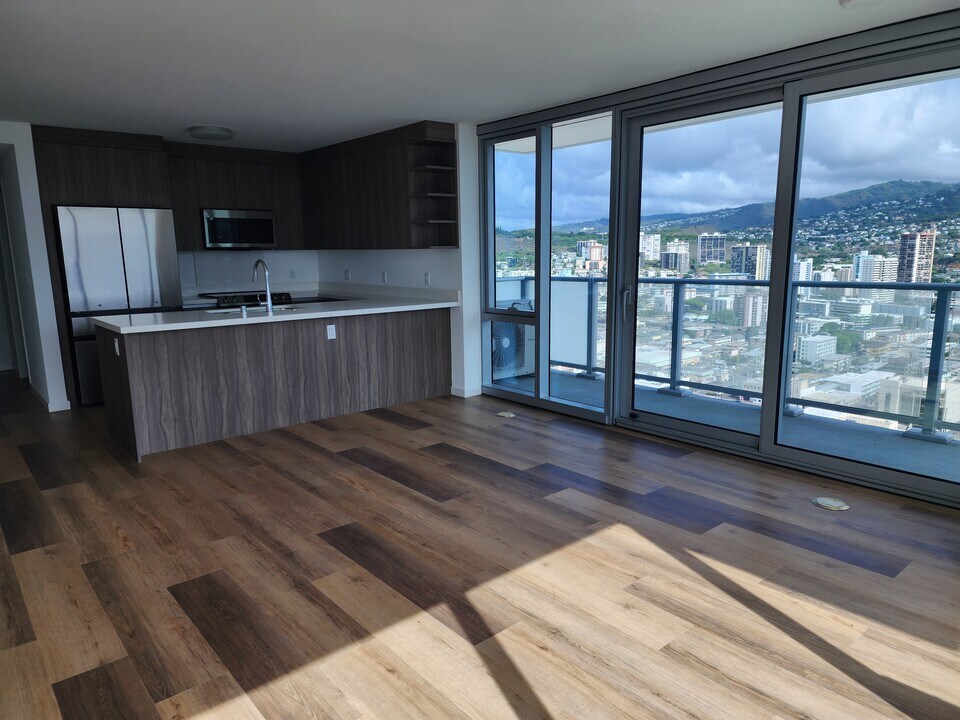 1515 Liona St, Unit Liona 3219 in Honolulu, HI - Building Photo