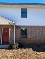 59 Evergreen Ln, Unit 32