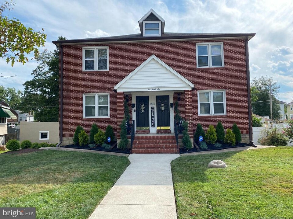 1026 S Beechfield Ave in Baltimore, MD - Building Photo