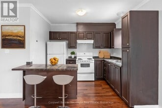246 Woolwich St in Guelph, ON - Building Photo - Building Photo