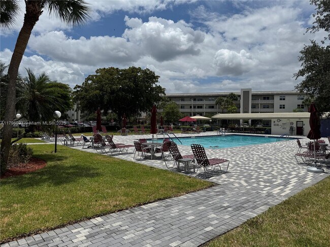 3404 Bimini Ln in Coconut Creek, FL - Building Photo - Building Photo