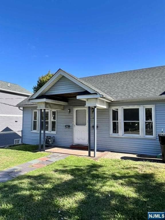 12 Farview Terrace in Paramus, NJ - Building Photo - Building Photo