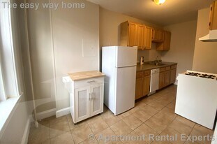 10 Agassiz St, Unit #20 in Cambridge, MA - Building Photo