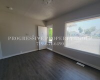 1903 E 12th St photo'