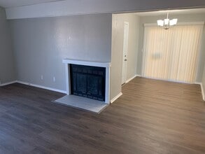 11032 E 14th Ct in Tulsa, OK - Building Photo - Building Photo