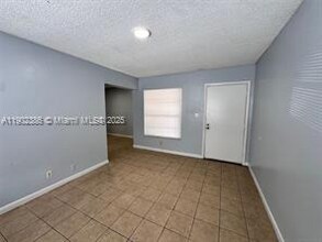 6840 Pembroke Rd in Miramar, FL - Building Photo - Building Photo