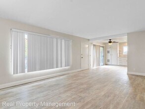 209 W Escalones in San Clemente, CA - Building Photo - Building Photo