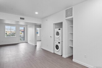 2724 El Cajon Blvd in San Diego, CA - Building Photo - Building Photo