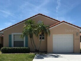 2318 Santa Ana St in Kissimmee, FL - Building Photo