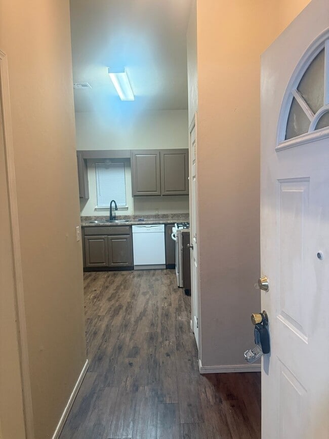 11817 NW 7th St in Yukon, OK - Building Photo - Building Photo