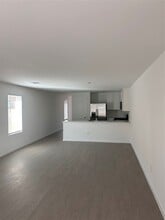 9010 Cape Birdland Dr in Baytown, TX - Building Photo - Building Photo