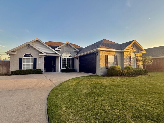 property at 1305 Sanford Dr