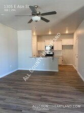1305 E Ash St in El Reno, OK - Building Photo - Building Photo