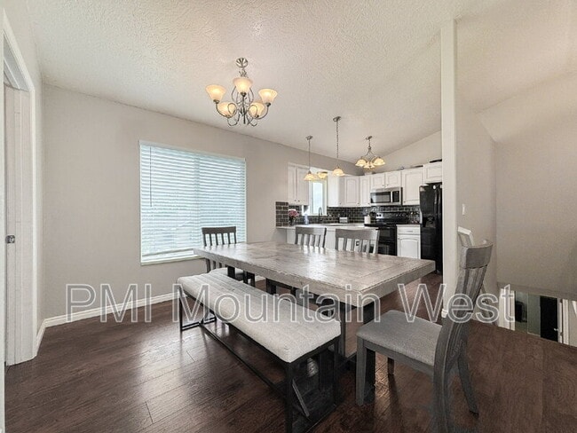 484 E 900 N in Springville, UT - Building Photo - Building Photo
