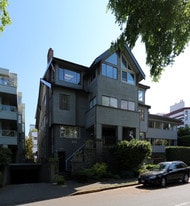 2456 Point Grey Rd in Vancouver, BC - Building Photo