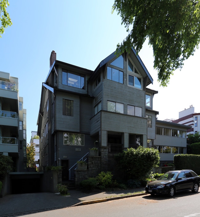 2456 Point Grey Rd