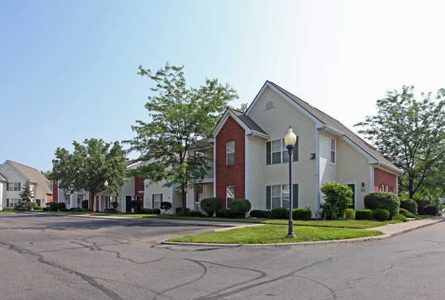 Tuttle's Grove Apartments in Dublin, OH - Foto de edificio - Building Photo