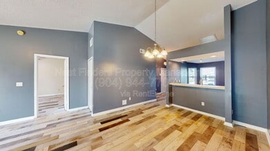 2476 Spring Vale Rd in Jacksonville, FL - Building Photo - Building Photo