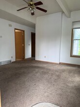 124 10th St N, Unit 124 10th St N. in La crosse, WI - Foto de edificio - Building Photo