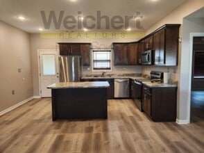 210 Stacy Dr in Paragould, AR - Building Photo - Building Photo