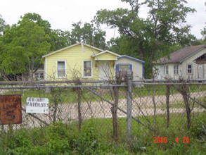 9106 Solon Rd in Houston, TX - Building Photo - Building Photo