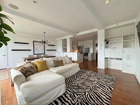 950 Massachusetts Ave in Cambridge, MA - Building Photo