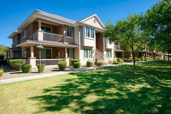 Highland Groves at Morrison Ranch Apartments in Gilbert, AZ - Building Photo - Building Photo
