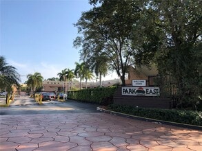40 NW 87th Ave in Miami, FL - Building Photo - Building Photo