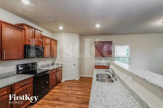 323 Darling Ln in Pendergrass, GA - Building Photo - Building Photo