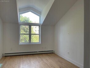 5104 Post Rd in Bronx, NY - Building Photo - Building Photo